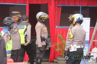 Kapolres Sumedang Lakukan Pengecekan ke Beberapa Pos Nataru