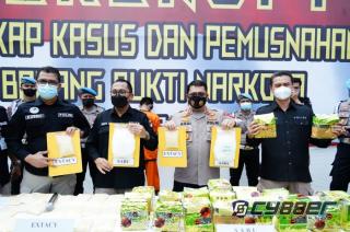 Dua Bandar Narkoba Diringkus Polisi, 25 Kg Sabu dan 30 Ribu Butir Pil Ekstasi Diamankan