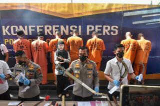 Satreskrim Polresta Cirebon Amankan Tujuh Tersangka dari Pengungkapan Tiga Kasus Tindak Pidana