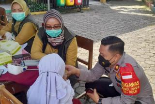 Polsek Baleendah Gelar Vaksin Merdeka Anak di SDN Galih Pawarti