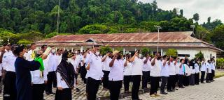 Bupati Abdul Faris Umlati, Lantik 391 Pejabat Eselon IV di Lingkungan Pemkab Raja Ampat