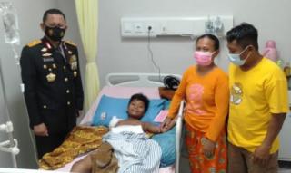 Adi Purna Butuh Donatur Tangan Palsu