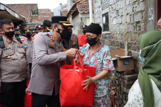 Pasca Banjir Bandang, Ratusan Polisi Bantu Penanganan
