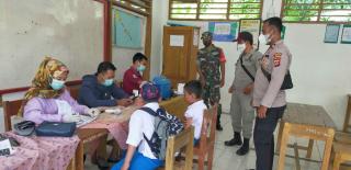 Polsek Cilograng Gelar Vaksinasi Anak