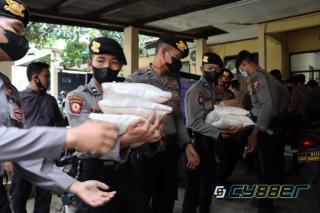 Peduli Bencana Polisi Himpun Sumbangan