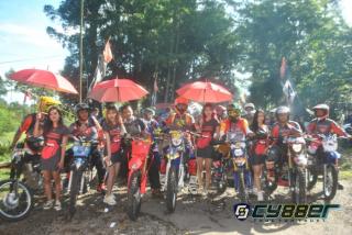 Komunitas MAUNG Garut Menggelar Baksos Vaksinasi dan Pembagian Paket Sembako