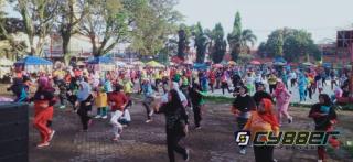 Jaga Kebugaran Dimasa Pandemi TP PKK Desa Banjaran Rutin Menggelar Senam Sehat