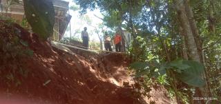 Polisi Lakukan Pengecekan Lokasi Bencana Longsor