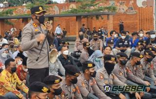 Terciptanya Kondusifitas, Kapolres Majalengka Berikan Pesan Positif Pada Mahasiswa Saat Unjuk Rasa