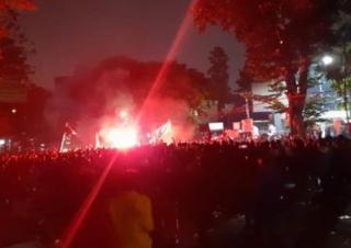 Ribuan Mahasiswa, Hingga Malam hari Masih Bertahan di Gedung DPRD Jabar, Ini Tuntutannya