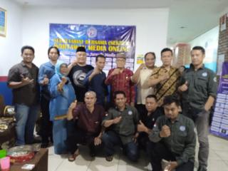 Redaksi Rakyat Merdeka News dan Pengurus Sekber Wartawan Media Online Buka Bersama