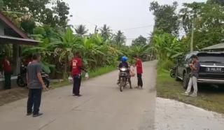 Putera Nusantara Membagikan Ribuan Takjil Bagi Masyarakat Cilacap Barat