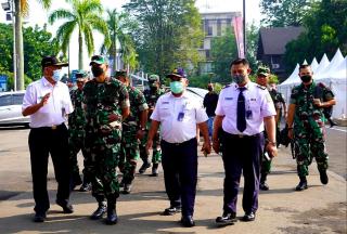 Pangdam III Siliwangi Kunker ke Wilayah Timur naik Kereta Api