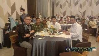 Mambruk Berbagi Keberkahan Ramadhan. 
