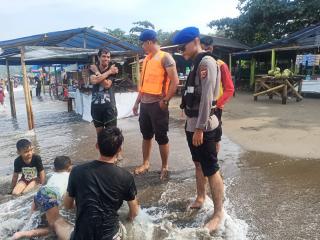 Satpolairud Polres Sukabumi Lakukan Patroli di Pesisir Pantai