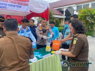 Polres Kuansing Musnahkan BB Hasil Tangkapan Kejahatan