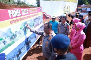 Kapolda Jabar Pimpin Peletakan Batu Pertama Pembangunan Mesjid Batalyon D Sat Brimob Polda Jabar