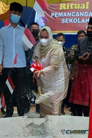 Pemancangan Tiang Pertama Sekolah Paramita Maitreya Duri Yayasan Prajnamitra Maitreya Cabang Duri