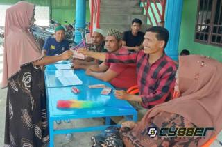 Antusiasme Masyarakat Terhadap Penyaluran BLT  di Kecamatan Baktiya, Lhoksukon  