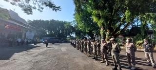Polres Sukabumi Kawal Aksi Demo Lintas Aktivis Palabuhanratu Secara Humanis