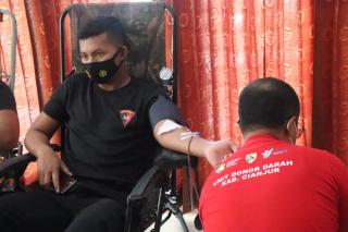 Sat Brimob Polda Jabar Laksanakan Giat Donor Darah di Hotel Palace Cipanas Cianjur