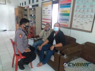 Bhabinkamtibmas Polsek Cilograng Polres Lebak Sambang Warga dan "Ajak Yuk Ngopi Wae".