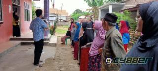 Rutinitas Senam Kebugaran Para Lansia di Pekon Suka Bandung