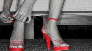 Seorang Suami di Surabaya Tega Menjual Istrinya Pada lelaki Hidung Belang