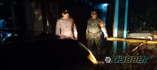 Luapan Saluran Air yang Tersumbat di PT. Cipadang Jaya Baya Putra Utama Bogor Mengakibatkan Banjir.