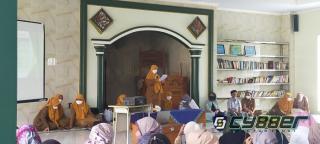 SMPN 1 Cilegon Undang Orang Tua Murid Ikuti Program Parenting.