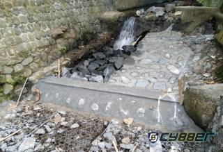 Diduga Belum Selesai, Pekerjaan Pemeliharaan Jembatan di Jl KH Halimi Desa Cipelang Sudah Ditinggalkan