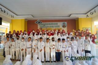 SMP Negeri 2 Cilegon Gelar Acara Pengajian Rutin dan Santunan Anak Yatim