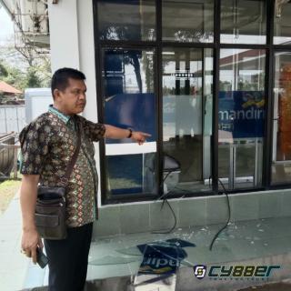 Rampas Kartu ATM, Is Ditangkap di SPBU.
