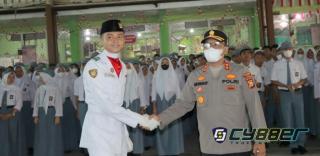 Sosialisasi Program MERDEKA di SMAN 1 Dumai Oleh Polres Dumai