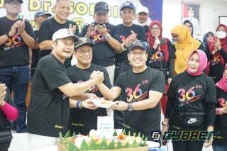 Peringati HUT Ke-36, Keluarga Besar RSUD Dr Soegiri Lamongan Adakan Jalan Sehat