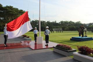 Perdana Setelah Pandemi Covid-19, Kosek I Laksanakan Upacara Bendera Mingguan