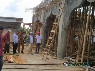 Anggota DPR Aceh, Ayah Wa Tinjau Lokasi Pembangunan Misjid