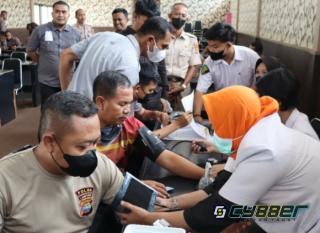 Edukasi Kesehatan Tentang Penyakit Stroke dan Gerd , Juga Vaksin Booster Kedua Oleh Polres Lamsel.