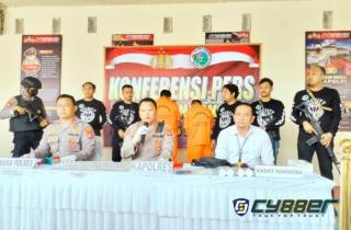 Dua Tersangka Dengan Barang Bukti 1000 Butir Pil Extasi Diamankan Satnarkoba Polres Mesuji
