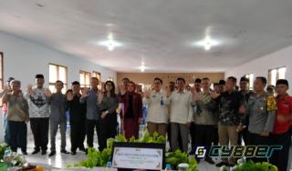 Reses Dewan, Ketua Komisi III fraksi Grindra Hj.Tuty Alawiyah Usulkan Representatif Kantor Kecamatan Cigombong