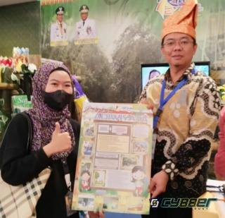 Ketua Panitia Stand DLHK Riau Dwi Yana : Manfaatkan Sampah Menjadi Nilai Ekonomis