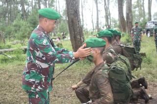 59 Prajurit KORPS Keuangan Jalani Tradisi Pembaretan di Cikole Lembang