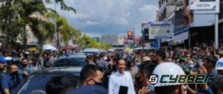 Rindu Melihat Wajah Joko Widodo Secara Langsung, Warga Dumai Padati Pasar Tradisional Srimersing