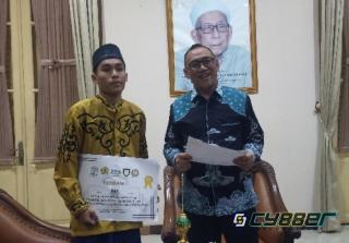 Anak Tukang Ojek di Gerem Juara 1 Musabaqoh Dai Tingkat Nasional. Helldy : Saya Bangga.