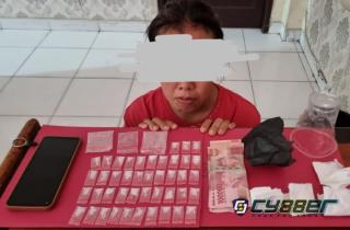 Seorang Wanita Jual Sabu Ditangkap Polisi, BB 43 Paket Siap Edar