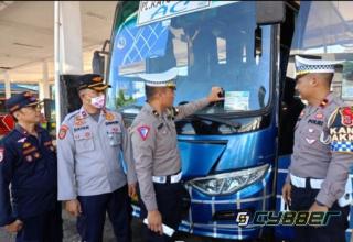 Pastikan Keselamatan Angkutan Lebaran, Polres Sukabumi Laksanakan Tes Urine dan Rampcheck Pada Angkutan dan Awak Bus