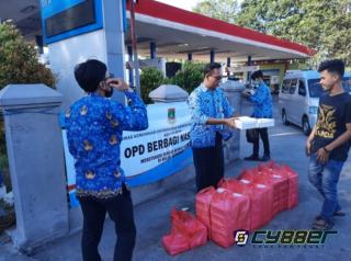 OPD Kota Cilegon Bagikan Ribuan Nasi Kotak Pada Masyarakat
