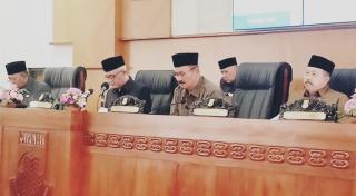 Sidang Paripurna DPRD Cimahi Bahas Penyampaian dan Penjelasan Bapemperda Raperda Prakarsa