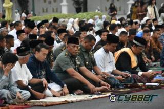 Sholat Idul Adha di Istana Kepresidenan Yogyakarta dihadiri Kasrem 072/Pamungkas