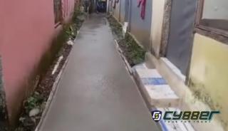 Realisasikan Dana Desa, Pemdes Kota Batu Ciomas Bangun Jalan Lingkungan